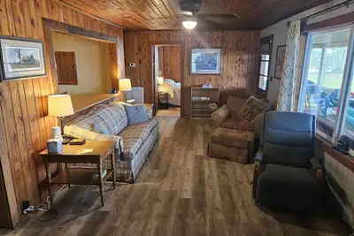 Image de Cozy cottage at White Lake\n4 Bedroom and 2 Bath is able to sleep 11-13