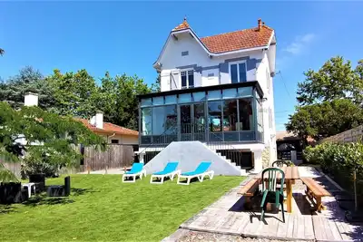 Image de Villa arcachonnaise classée vue Bassin à 40m de la plage