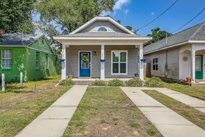 Image de Downtown - Coastal Cozy 3b Home!