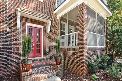 Image de The Home Collection - Kirkwood Avenue