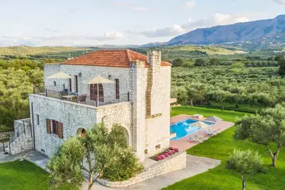 Image de Villa Ostria near Georgioupolis - 3bd 2ba