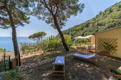 Image de Detached villa by the sea