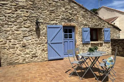 Image de A l'entrée du massif du Caroux Coquet petit gite en pierre