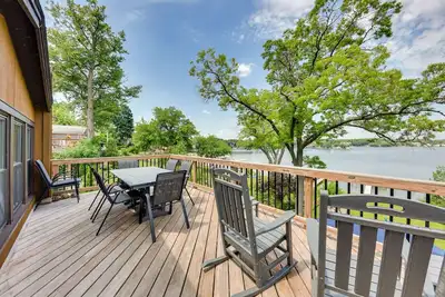 Waterfront Fox Lake Vacation Rental w/ Fire Pit!