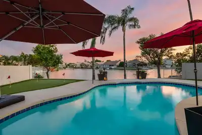 Image de State Farm Stadium, Spring Training, Westgate Dist, Golf, nightlife