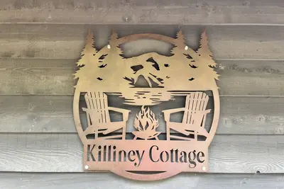 Image de Relax, Recharge & Play - Private Lakeview retreat w\/ fire pit, big deck, Pets ok