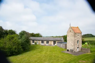 Image de Maison du Chatelet, à 20 mètres de la plage de la baie des 2 Caps.