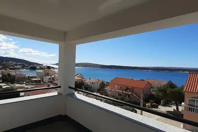 Image de 3 Zimmer Wohnung Neubau 100 Meter zum Strand