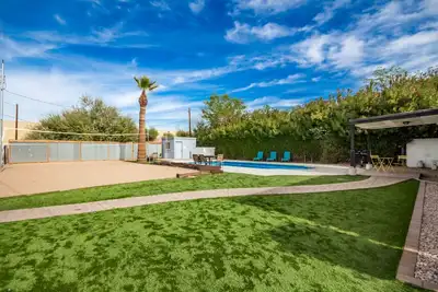 Image de Garfield Casita: Shared Pool & Volleyball Court