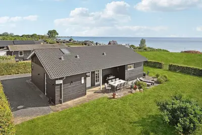 Image de Belle maison à Hesselager avec WiFi