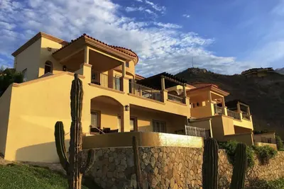 Image de Stunning Oceanfront Luxury Villa in Exclusive/Safe 1000 Acre Montecristo Estates