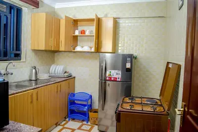 Image de Romantic Kenyan family-sized apartment w/hot tub-20 min from the Cbd.