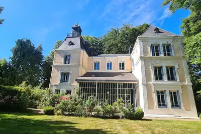 Image de Stunning Chateau with huge Orangery perfect for big groups.