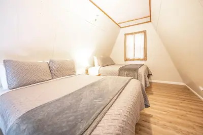 Image de A-Frame Cabin on Table Rock Lake, by Sdc!