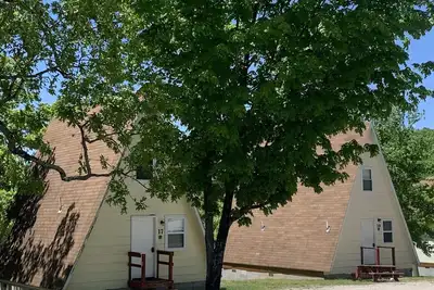Image de A-Frame Cabin on Table Rock Lake, by Sdc!
