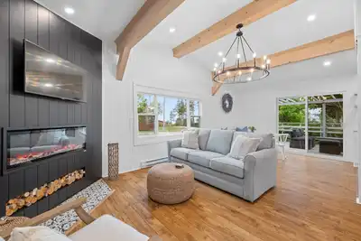 Image de The Lupin Cottage by the Beach