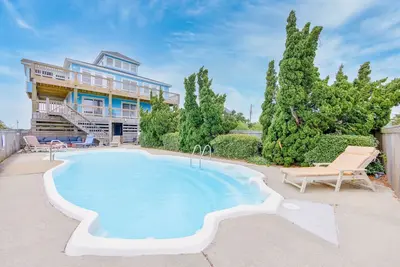 Image de Oceanfront Cottage w/ Private Pool, Hot Tub, and Nearby Boardwalk to Beach