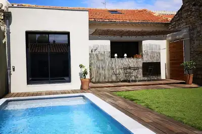 Image de Jolie maison de ville au calme avec piscine sans aucun vis à vis