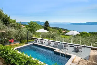 Image de Holiday house Lenu with Pool and amazing sea view