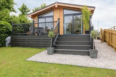 Eden Fields Lodge, family friendly, with a garden in Cupar, Fife