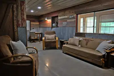 Image de T's Fish Camp--Crappie Are Biting—Sleeps up to Six