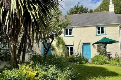 Image de Pretty Cottage with Private Garden, Dulverton, Exmoor -  Pet-friendly