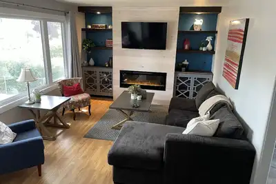 Image de Cozy Space, 5mins to outdoor pools, shops, and restaurants.