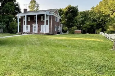 Image de Ramblin Rose access Brimstone Rec, Brushy Mtn St Pen, Hist Scott CoJail, Bsfnrra