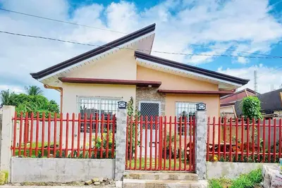 House of David-comfortable stay 10 min to the beach.