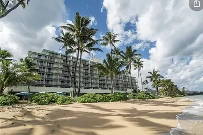 Image de Turtle Beachfront, snorkeling, free parking, wash-dryer in unit, New bigger Ac.