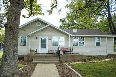 Image de Bountiful Cabin + Hot Tub