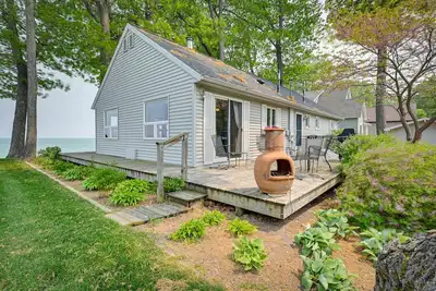 Image de Vibrant Waterfront Vacation Rental on Lake Huron!