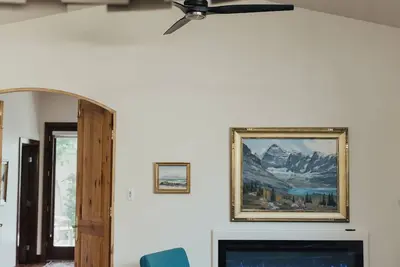 Image de 3 Br Luxury Condo 7 Minutes to Hospitals