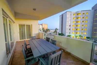 Image de 3 Bed Beachfront Oceanview Penthouse Water Slides Las Palmas Resort Sandy Beach