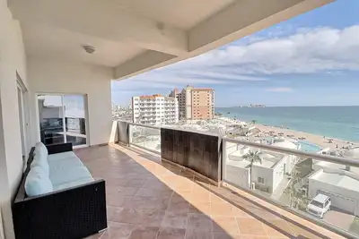 Image de Beachfront Oceanview 2 bed Condo Water Slides Las Palmas Resort Sandy Beach