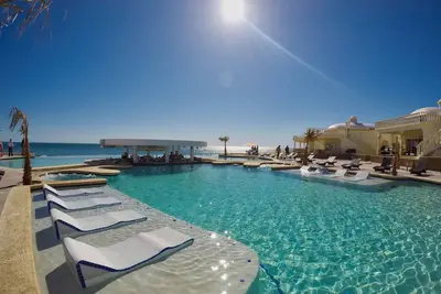 Image de Beachfront Oceanview 2 Bed Condo Water Slides Las Palmas Resort Sandy Beach