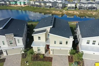 Image de Amazing Lake View with Private Pool, Spa, Family-Friendly 19014