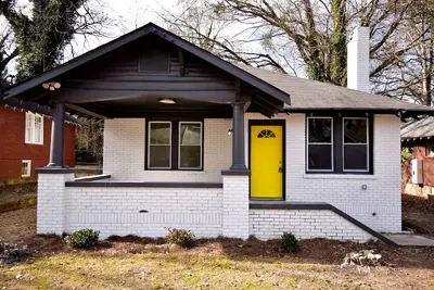 New Modern Barn Style Home Downtown Atlanta