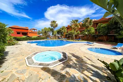 Image de Appartement avec plage et golf Ă La Reserva de Marbella