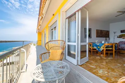 Image de Blumele Lovely Sea View Apartment