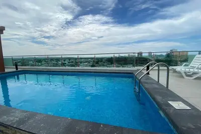 Image de 4 minutes to the beach! Family condo in Mazatlan.