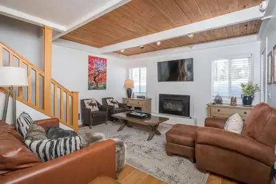 Downtown 3bd Ketchum Condo - Near Sv Ski Lifts