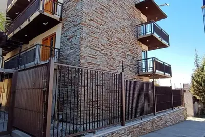 Image de Bright and spacious apartment in Mendoza.