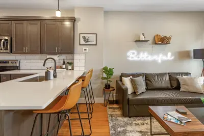 Image de Modern condo in the heart of Uptown Butte. - Unit A