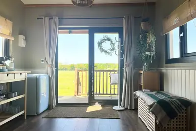 Image de 1Br-Sleeps2-Field View-Parking-Cabin Experience