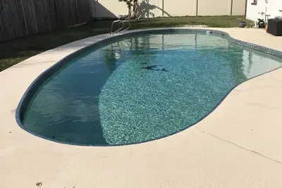 Image de Parkway Retreat\nMinutes from 3 beaches, River and boat access-shopping food!