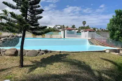 Image de Beau T4 vue mer avec grande terrasse et piscine