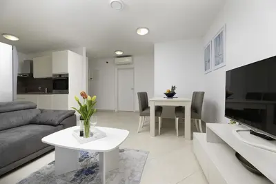 Image de Appartement de vacances pour 5 personnes env. 60 qmà Uvala Soline, Baie de Kvarner (Krk)