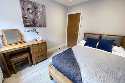 Image de Luxurious City apartment - short walk from station