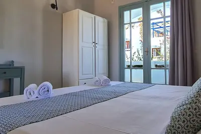 Image de Kurmulis Studios, Maisonette with Pool View!
